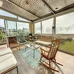 Дом отдыха Maison Renovee Avec Jardin, Garage, Parking Et Wifi Gratuit - Fr-1-361-558 *