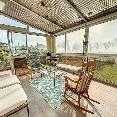 Дом отдыха Maison Renovee Avec Jardin, Garage, Parking Et Wifi Gratuit - Fr-1-361-558 *